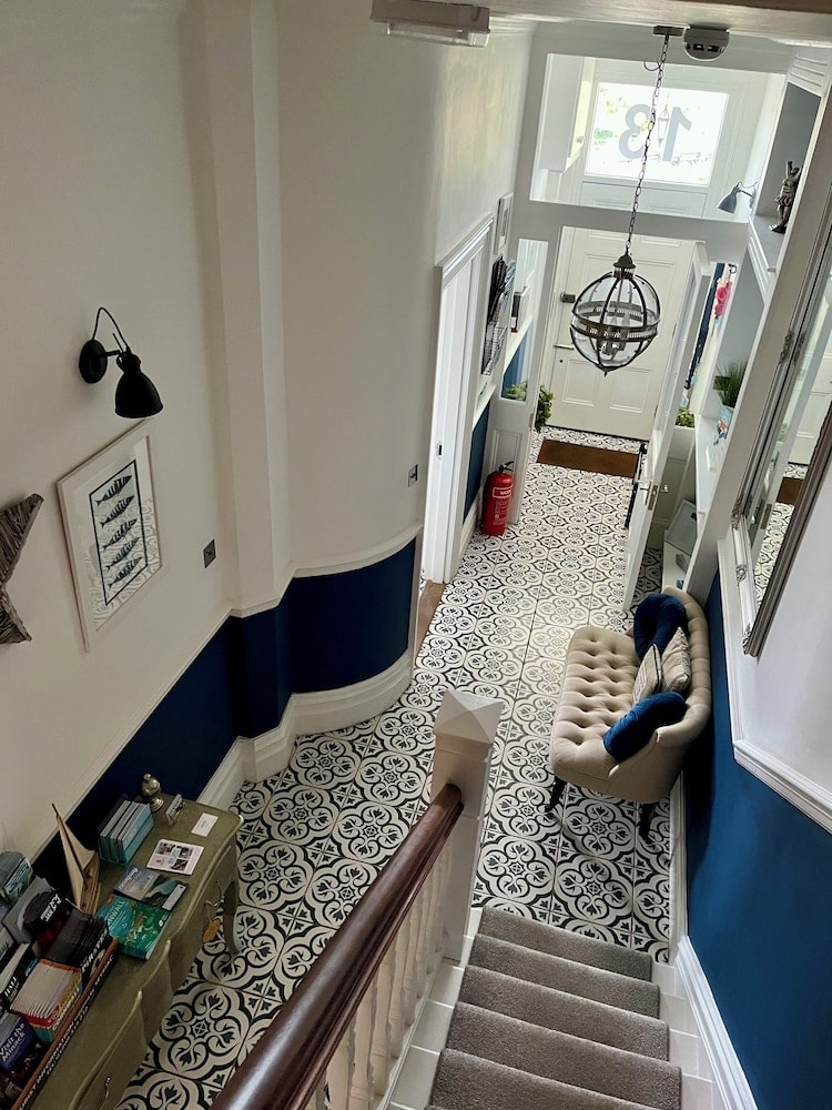 Lazy Waves Boutique B&B 2