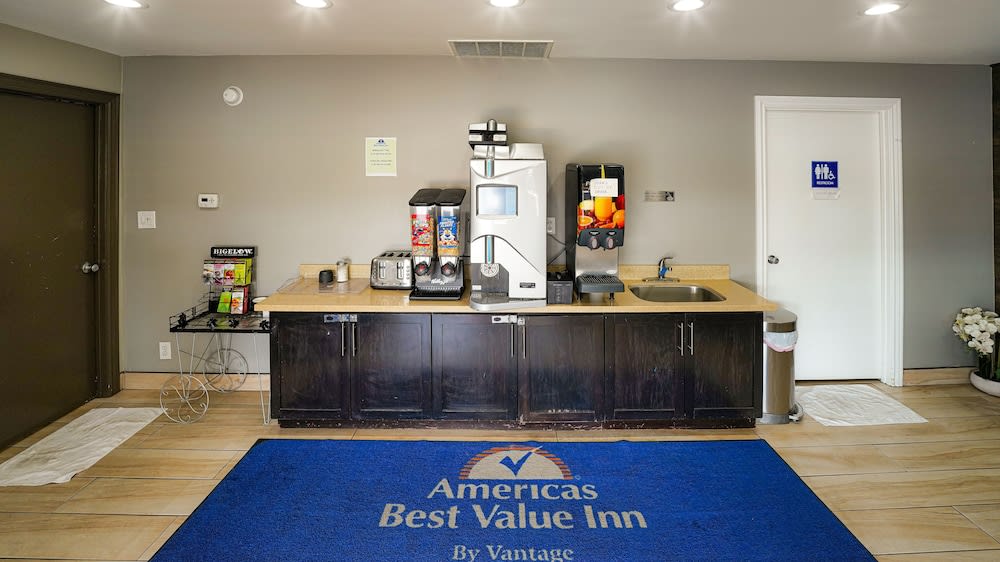 Americas Best Value Inn, Antioch 2