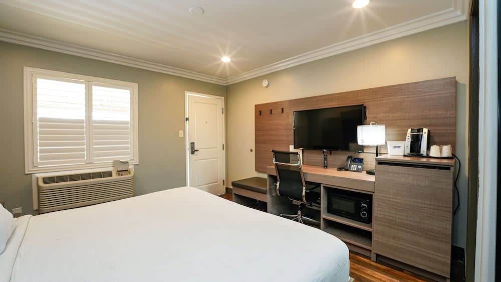 Americas Best Value Inn, Antioch 5