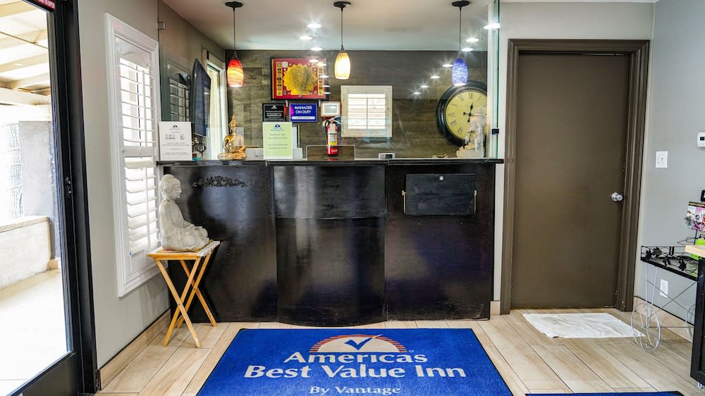 Americas Best Value Inn, Antioch 4