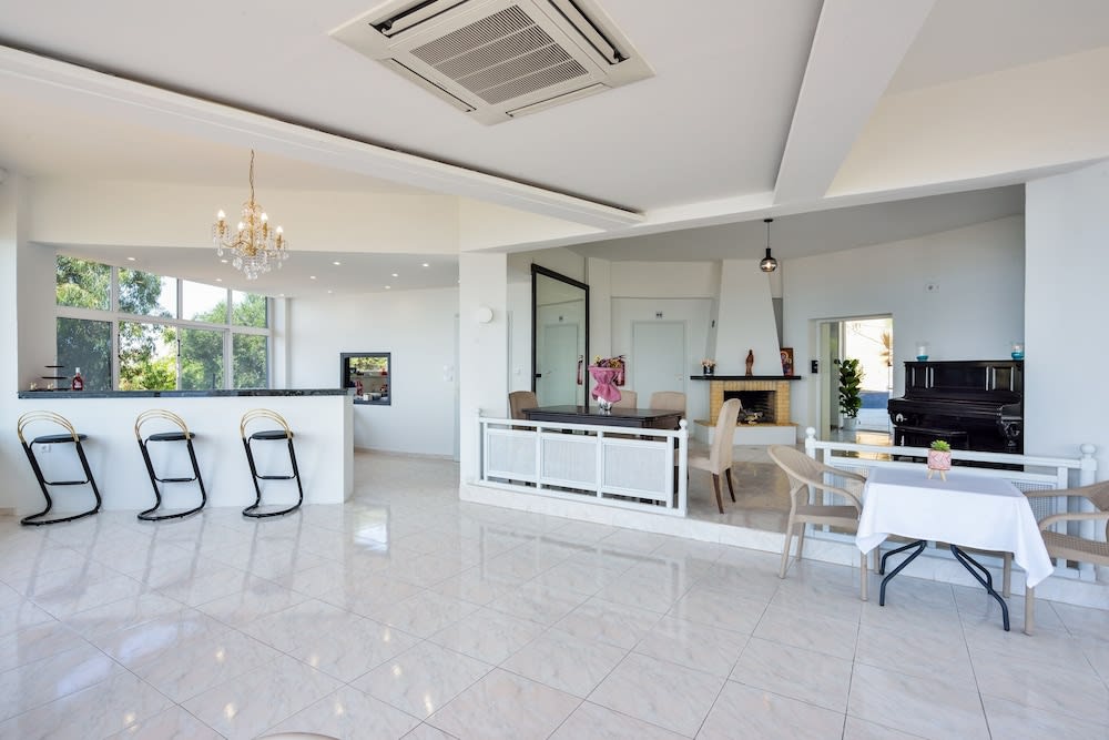 Loucerna Suites Chania 2