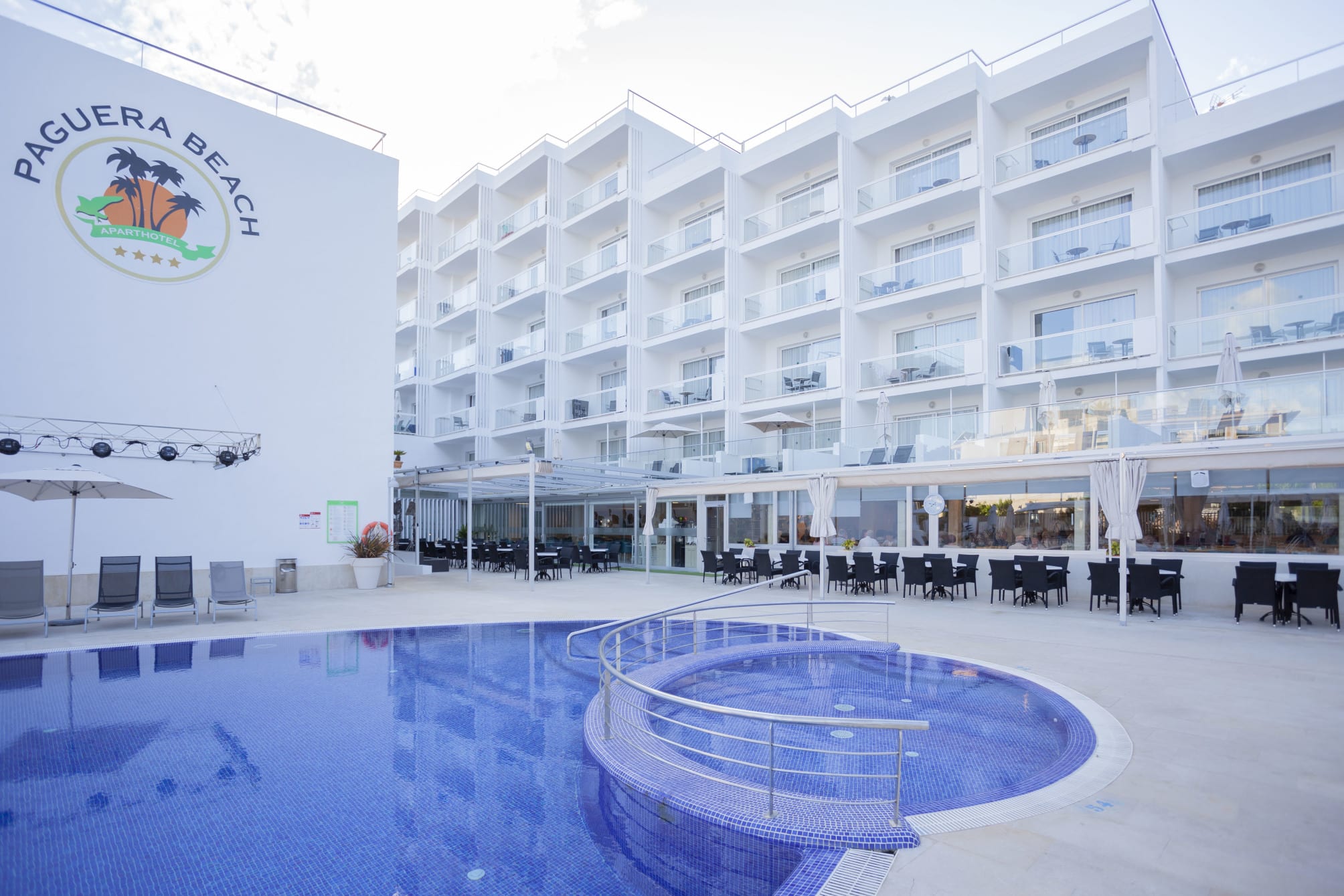 Aparthotel y Hotel Paguera Beach 3