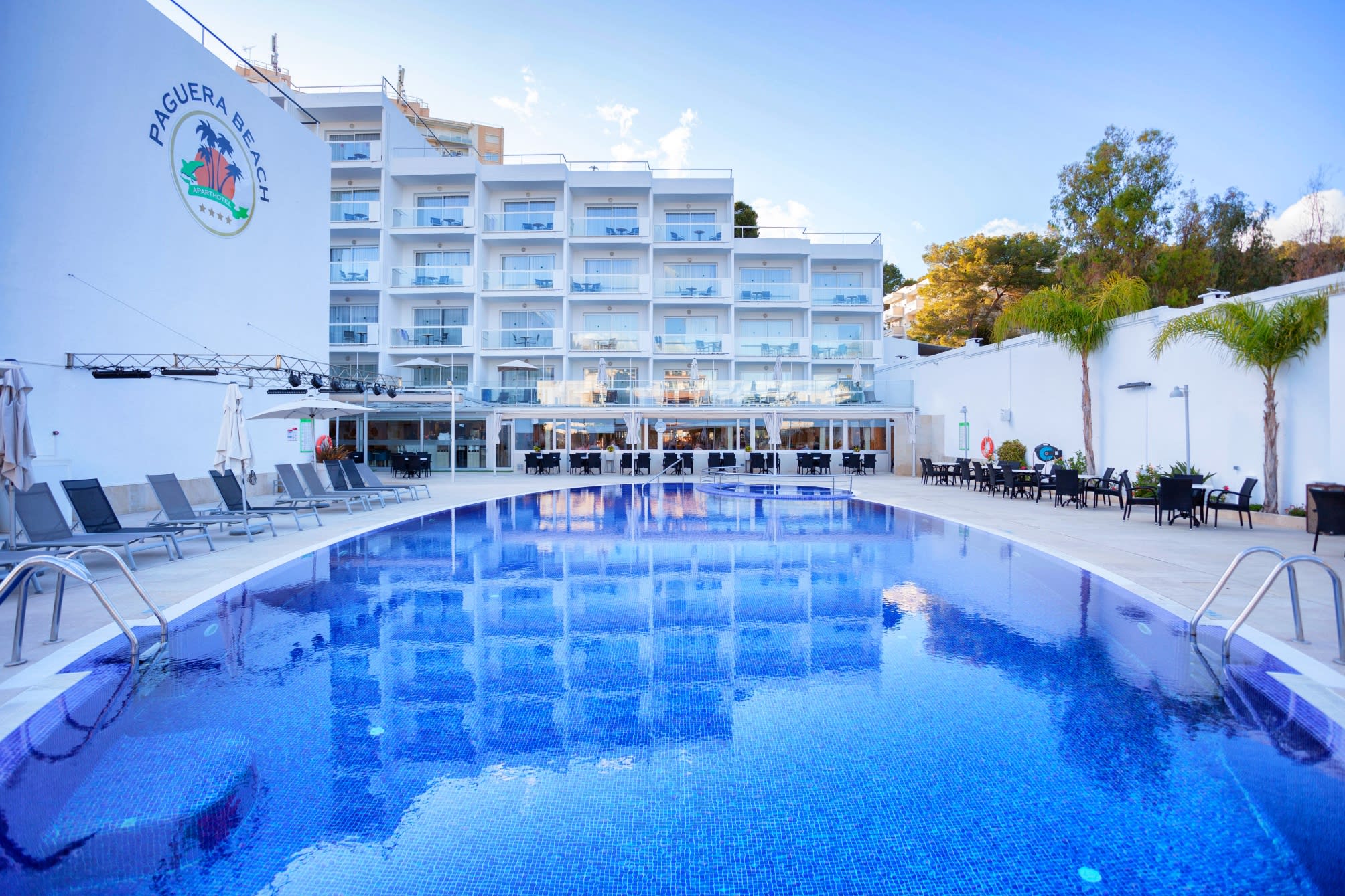 Aparthotel y Hotel Paguera Beach 2