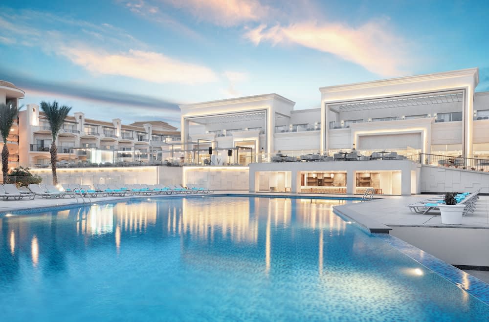 The V Luxury Resort Sahl Hasheesh 1