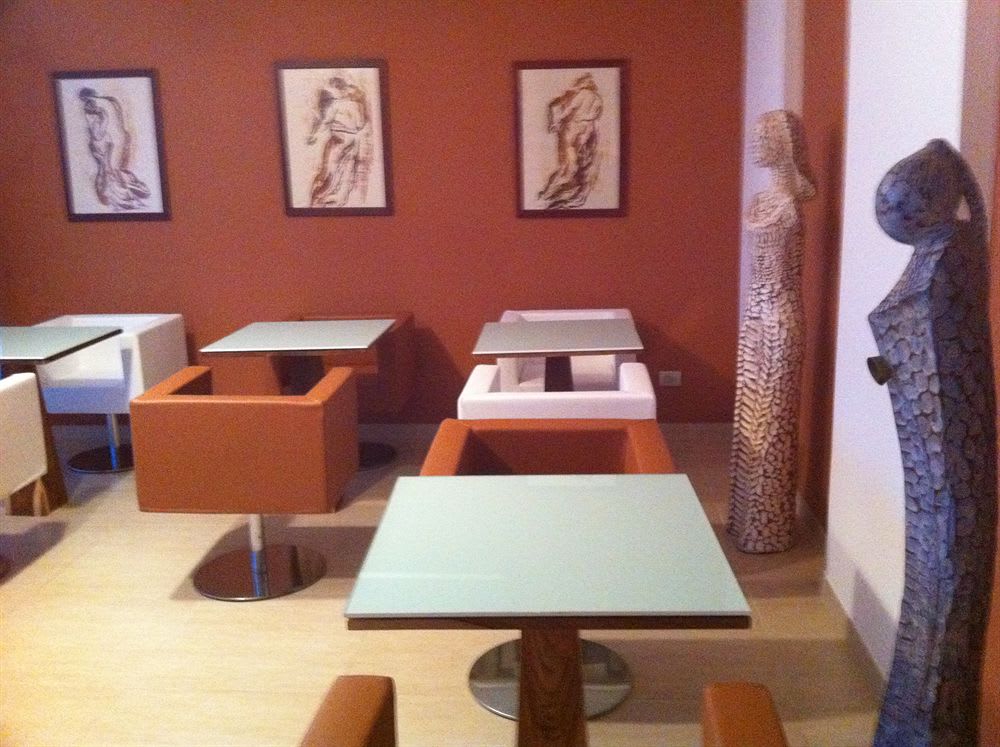 Maison Rouge 1