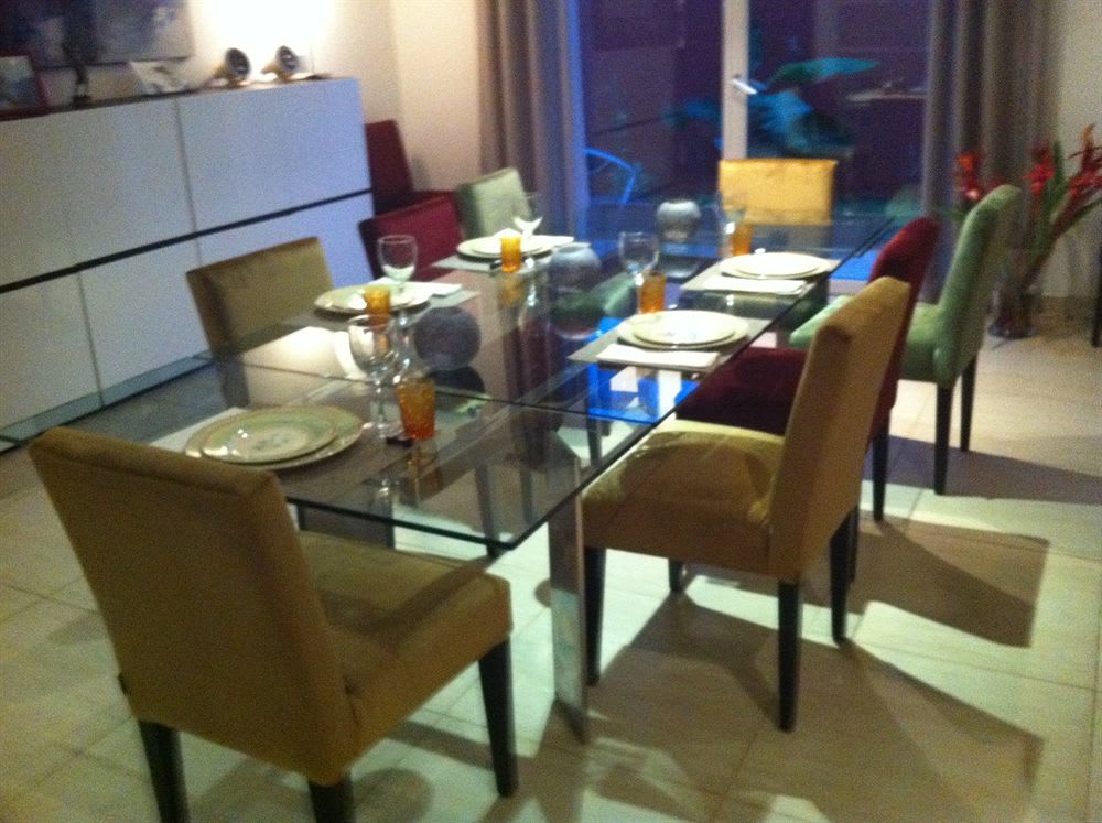 Maison Rouge 2