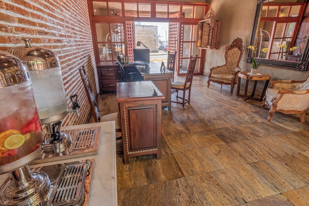 GHL Collection Armería Real Hotel 5