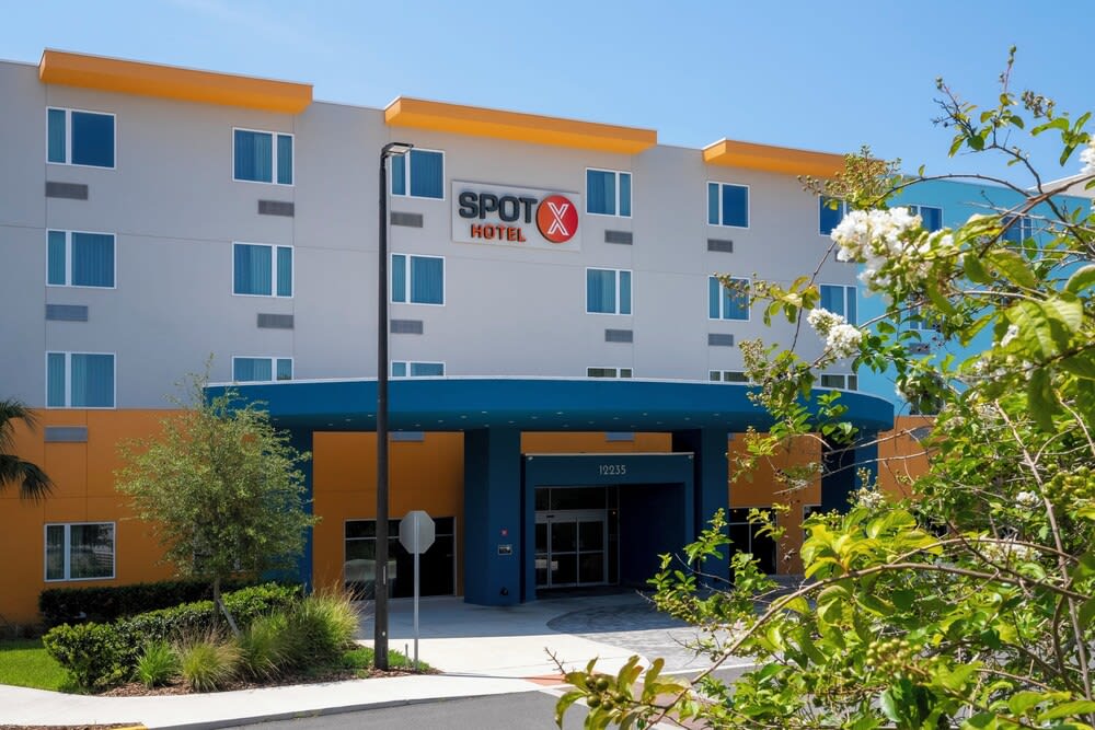 SPOT X Hotel Orlando Intl Dr by The Red Collection 1