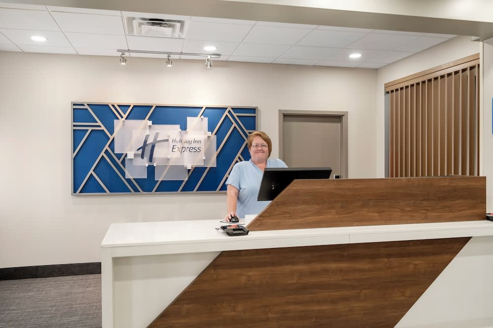 Holiday Inn Express Greencastle by IHG 4