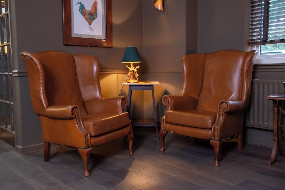 Pettifers Freehouse Hotel 1