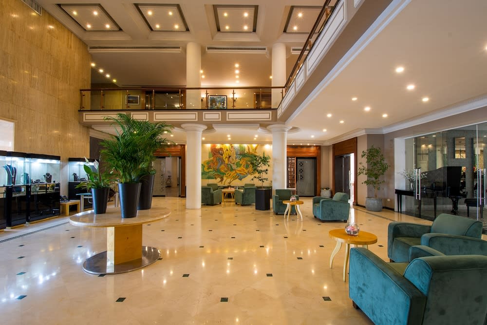 Riviera Hotel and Beach Lounge, Beirut 2