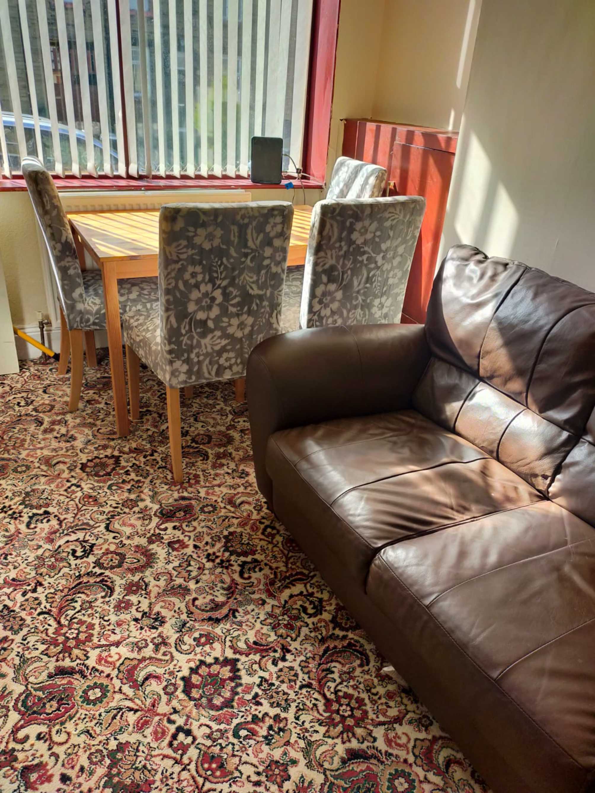 OYO Paradise Apartment- Female Only 2