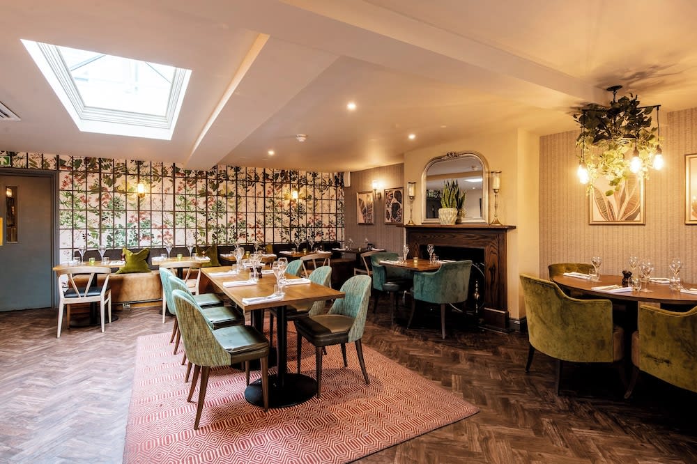 The George Hotel Colchester 2