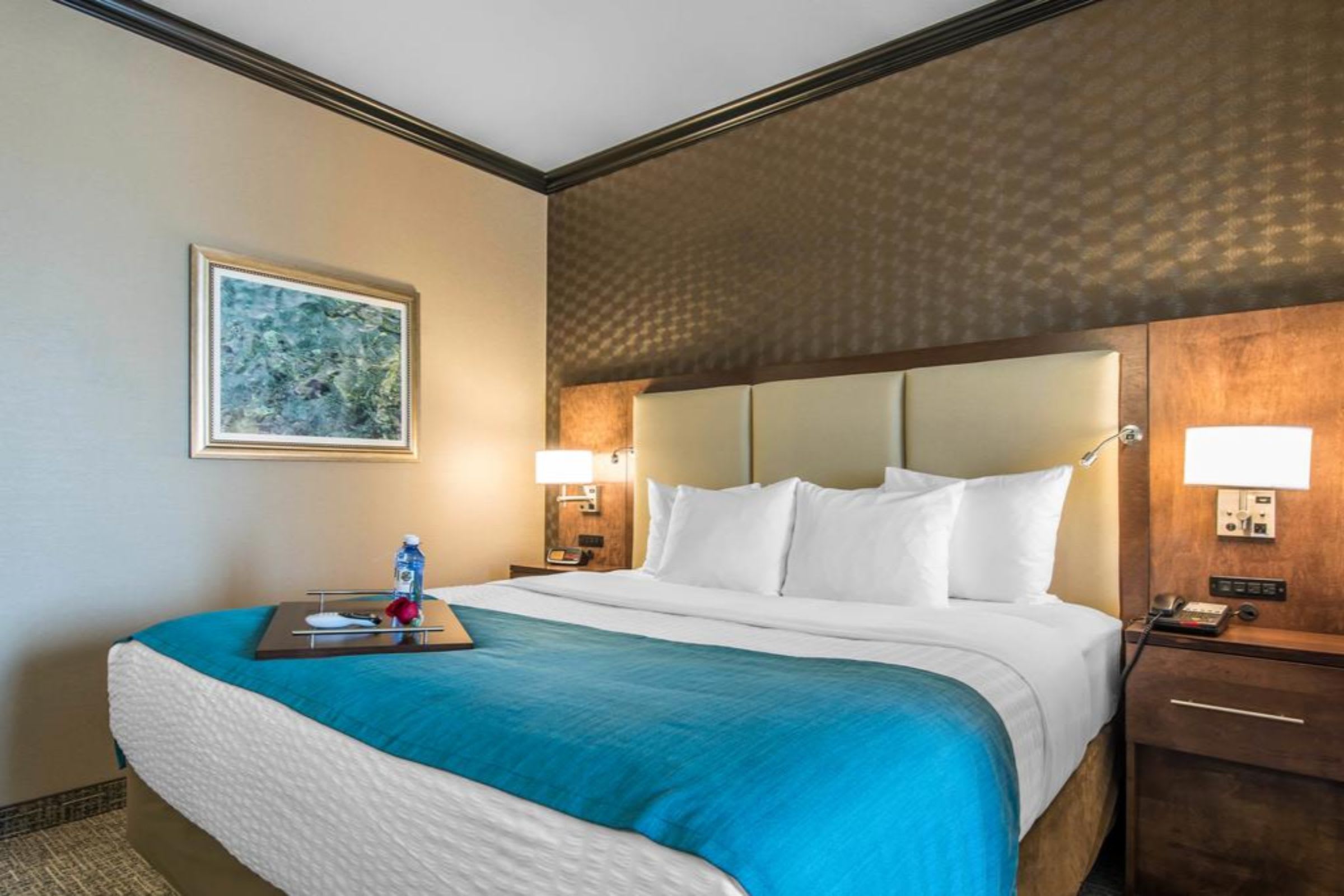 The Heritage Inn & Suites an Ascend Hotel Collecti 2