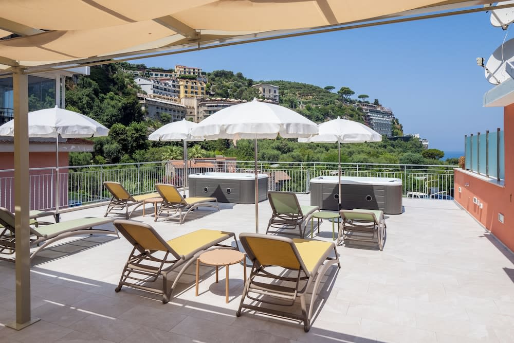 Futura Funky House - De Vivo Realty Sorrento 1