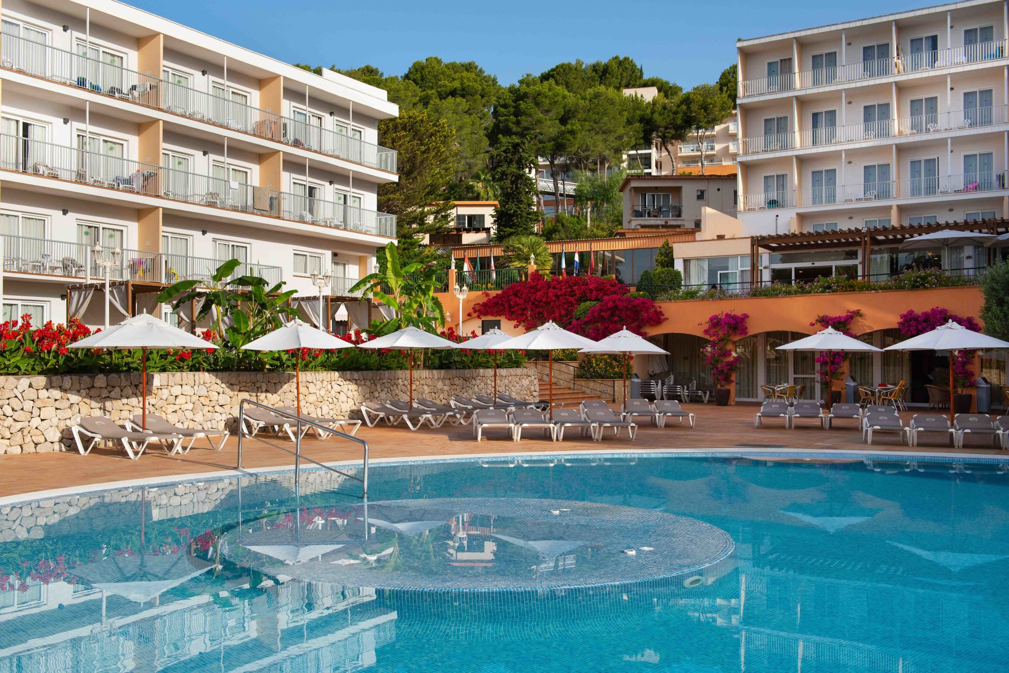 Valentin Grand Park Suite Hotel 1