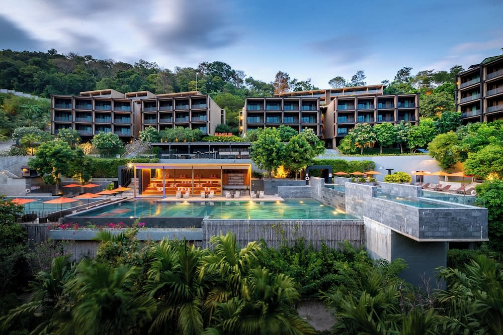 SUNSURI PHUKET, Nai Harn Beach 1