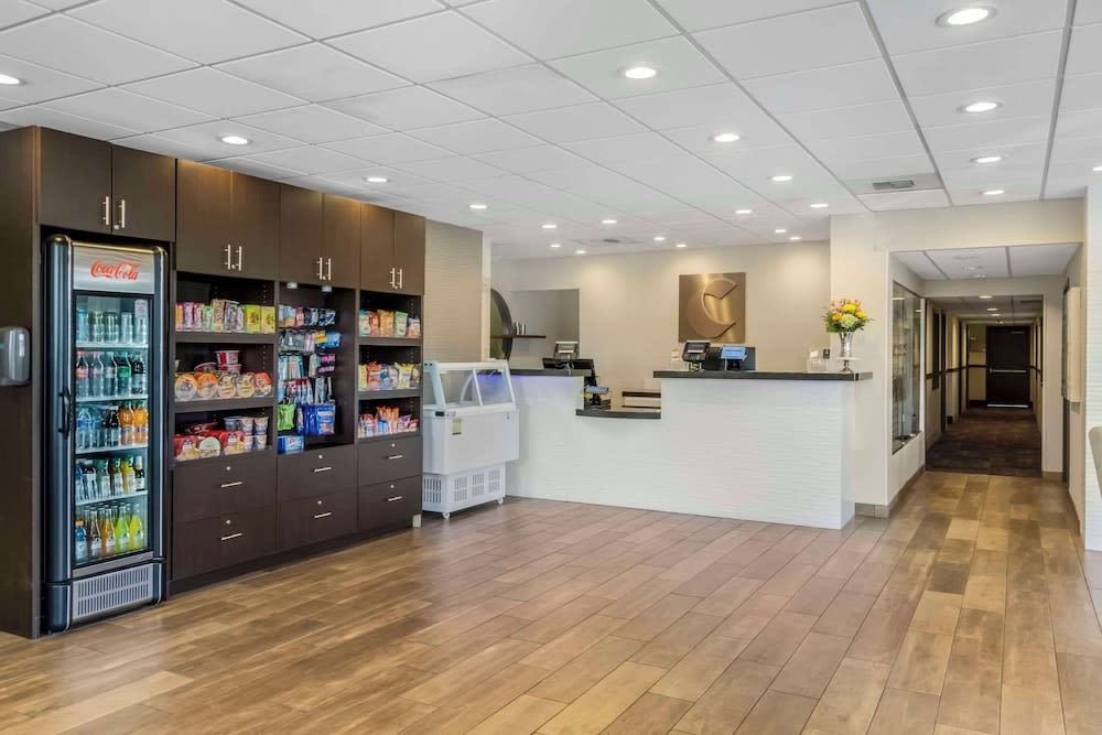 Comfort Inn & Suites Pacific - Auburn 2