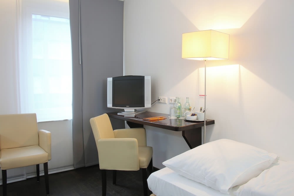 Helvetia Hotel Munich City Center 2