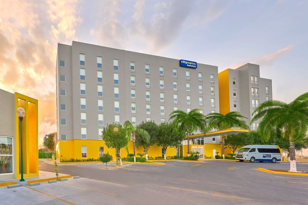 City Express by Marriott Monterrey Aeropuerto 1