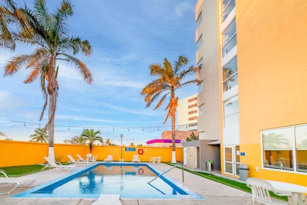 City Express by Marriott Ciudad del Carmen 1