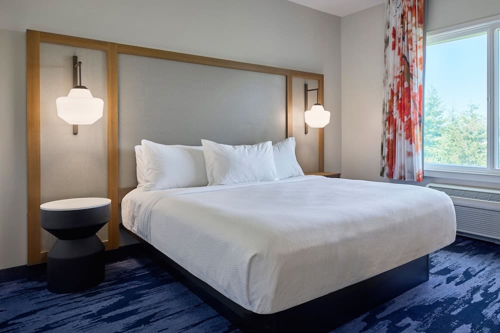 Fairfield Inn & Suites Burlington 5