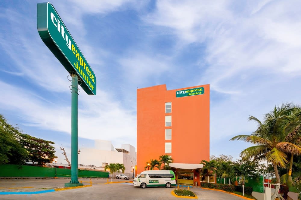 City Express Junior by Marriott Ciudad del Carmen 1
