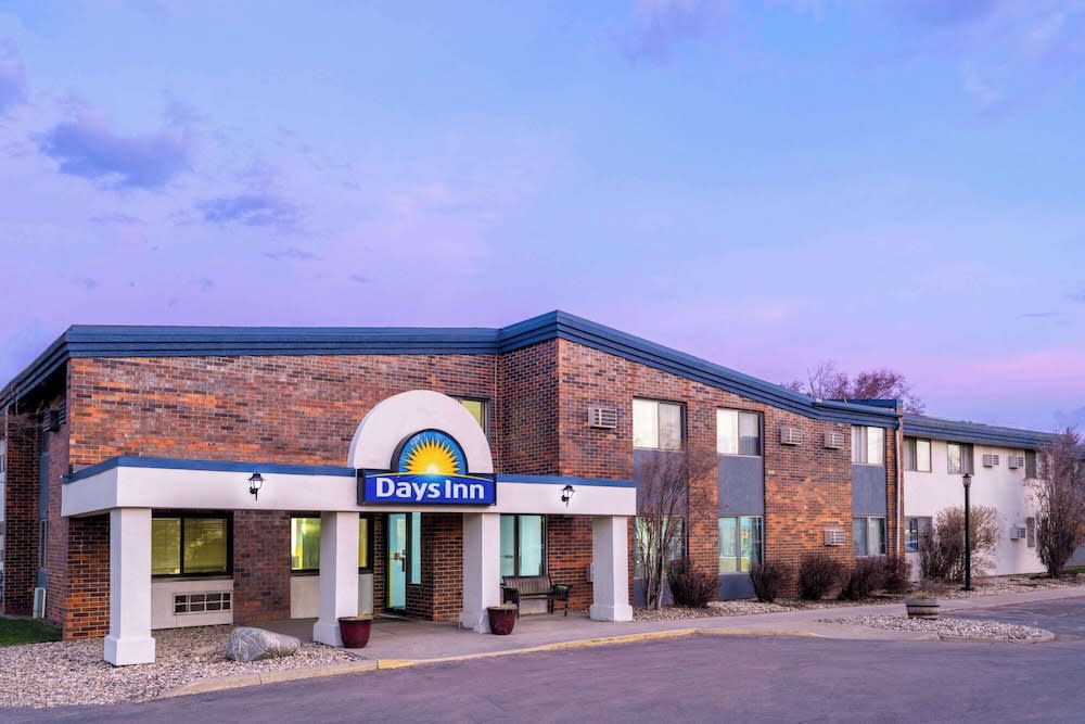 Days Inn by Wyndham Sioux Falls Airport 1