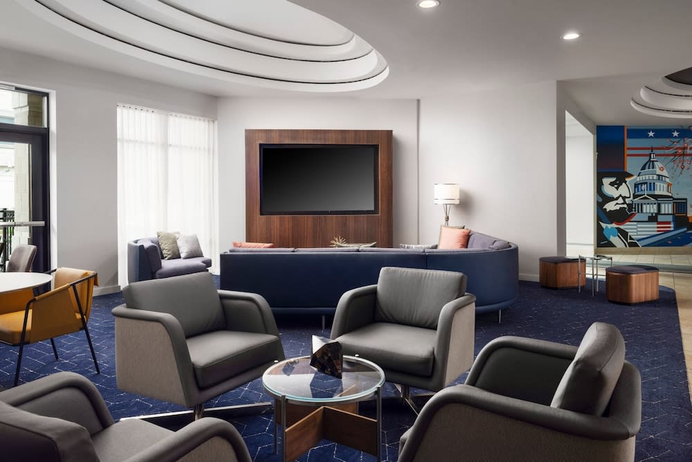Courtyard by Marriott Washington Capitol Hill/Navy Yard 4