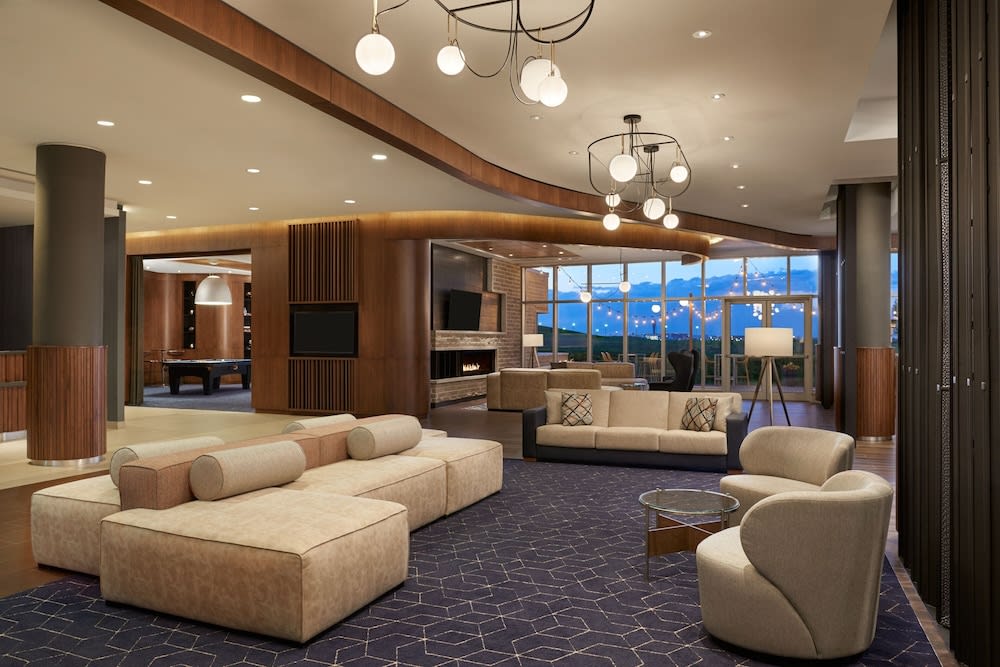 Courtyard by Marriott Calgary Airport 1