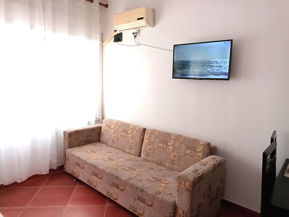 Apartment Shkëmbi i Kavajës Beach, 1