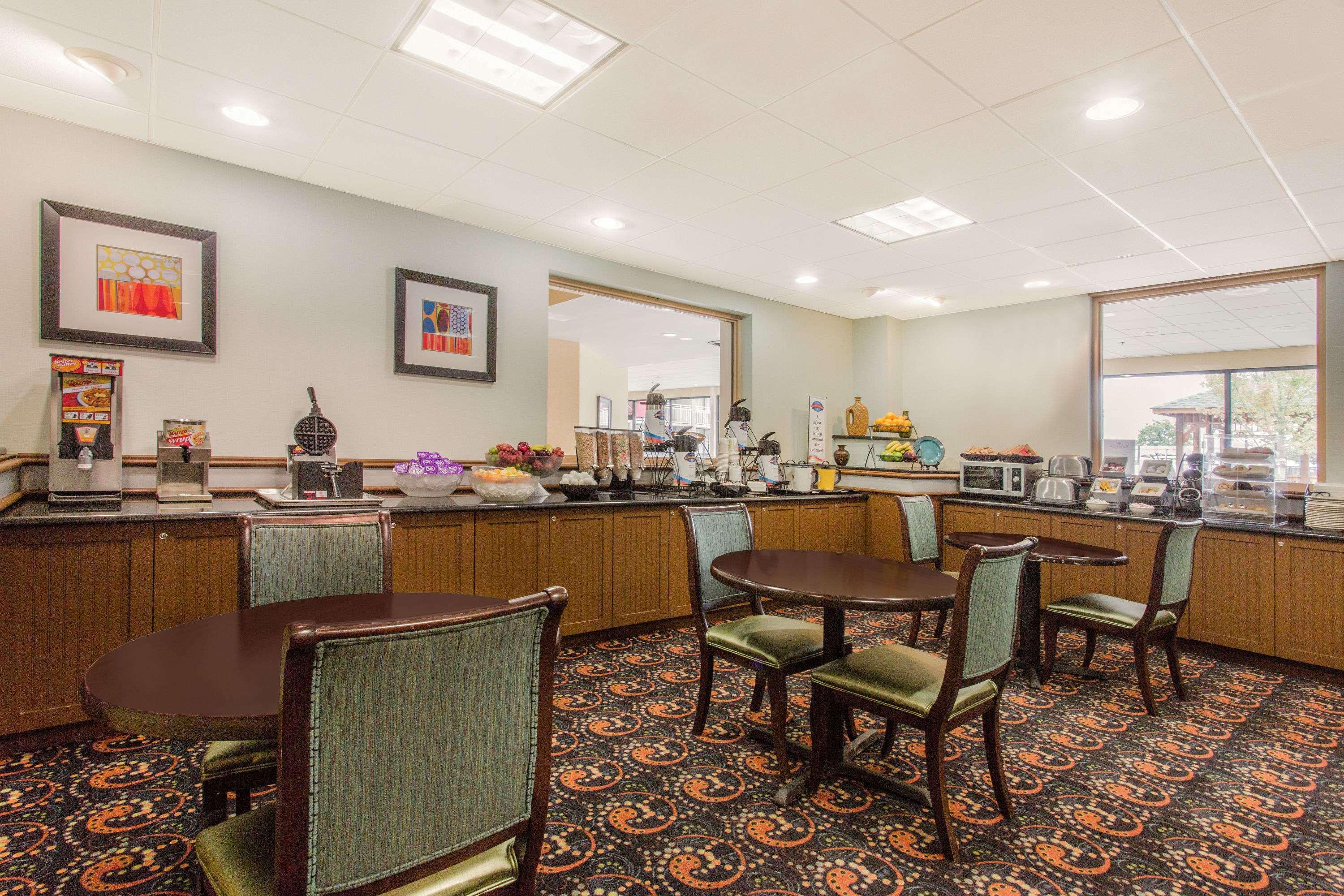 Baymont by Wyndham Fayetteville Fort Bragg Area 1