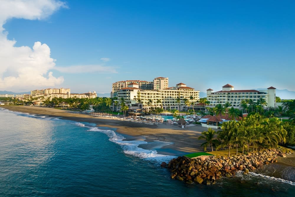 Marriott Puerto Vallarta Resort & Spa 1