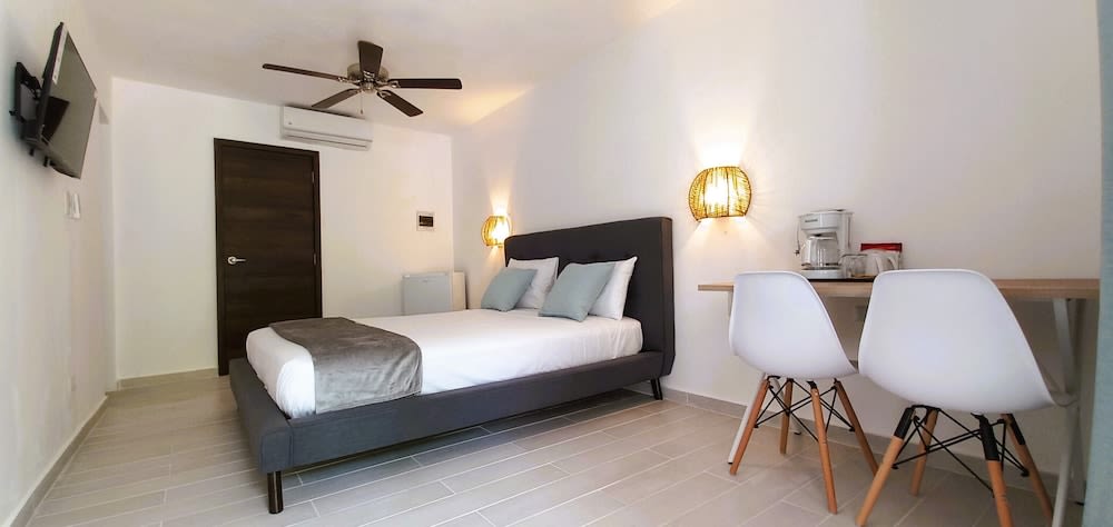 La Piazzetta Suites Punta Cana Beach - Los Corales Village 3