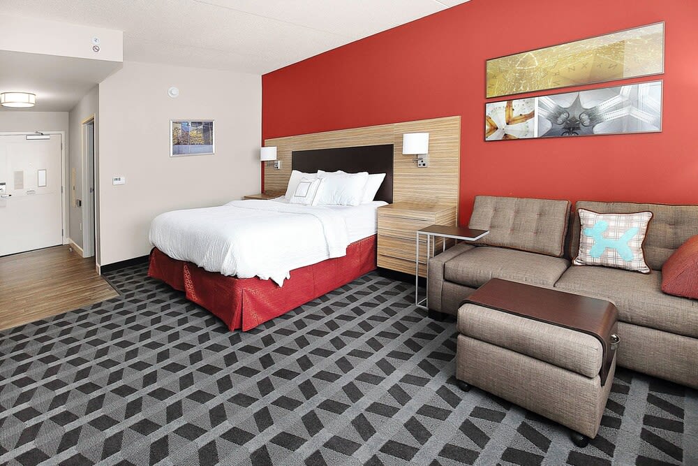 TownePlace Suites by Marriott Grove City Mercer/Outlets 1