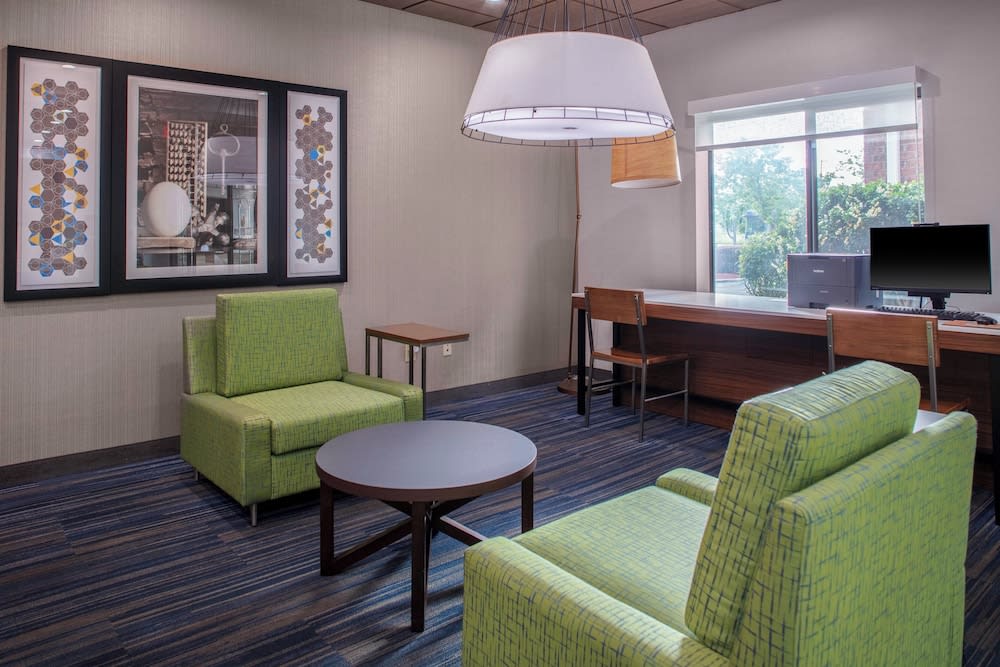 Holiday Inn Express & Suites Roanoke Rapids SE by IHG 5