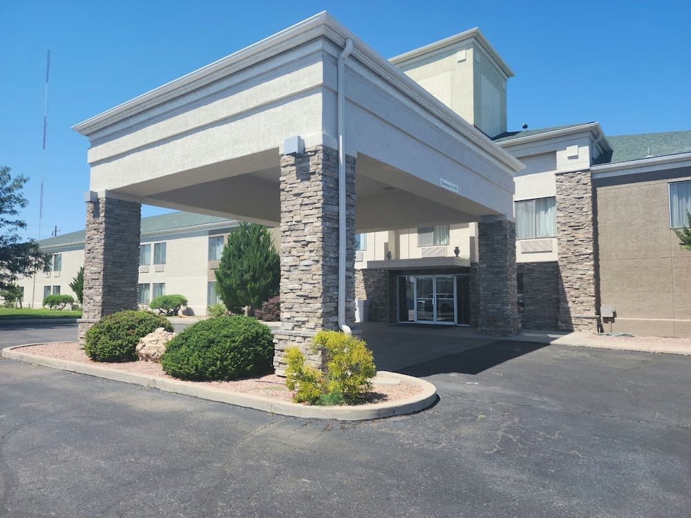 Holiday Inn Express LA JUNTA by IHG 1