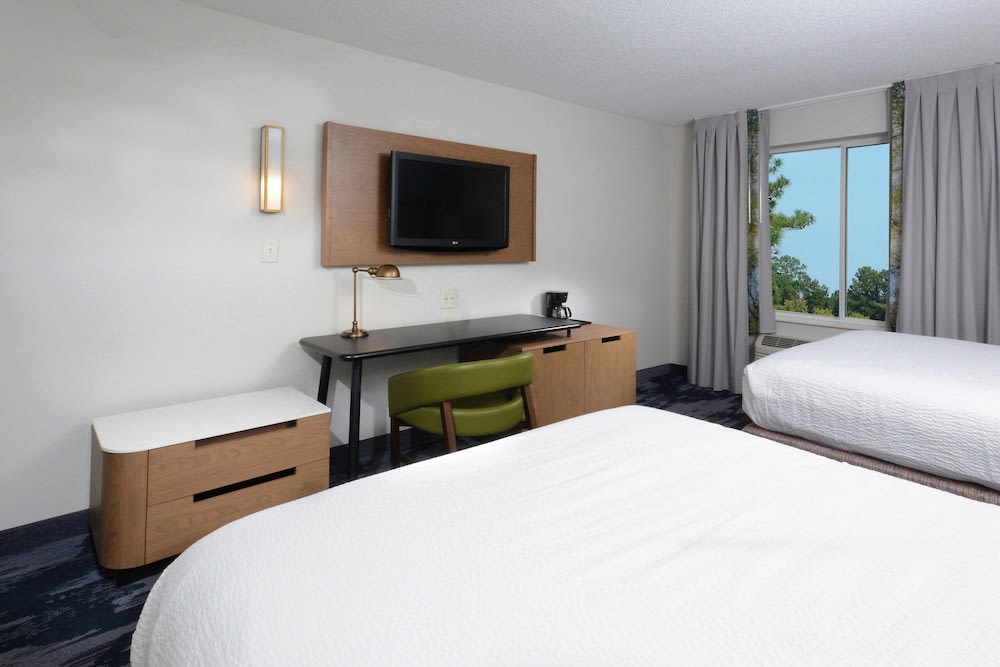 Fairfield Inn Greensboro Airport 5