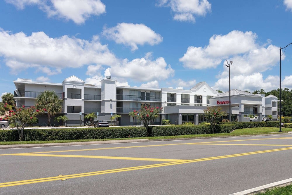 Ramada by Wyndham Altamonte Springs Near I-4 1