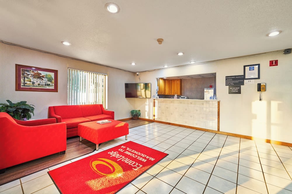 Econo Lodge Maquoketa 2