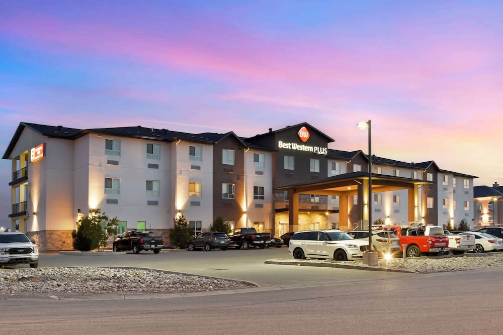 Best Western Plus Moosomin Hotel 1