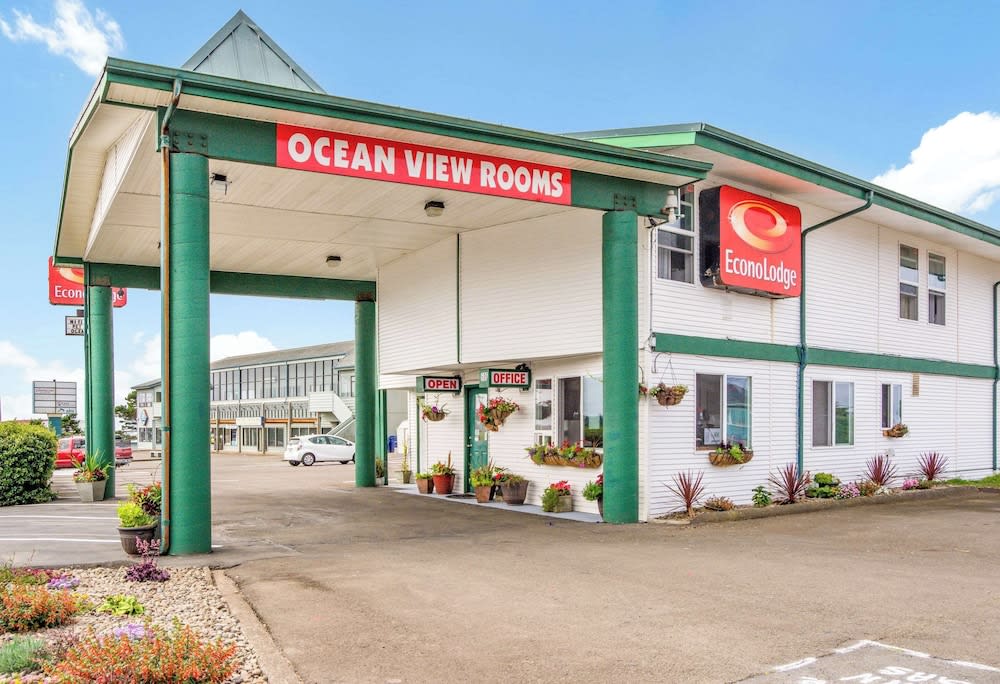 Econo Lodge Newport 1
