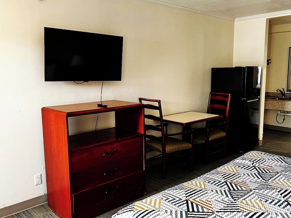 Quality Inn Fort Worth - Downtown East 1