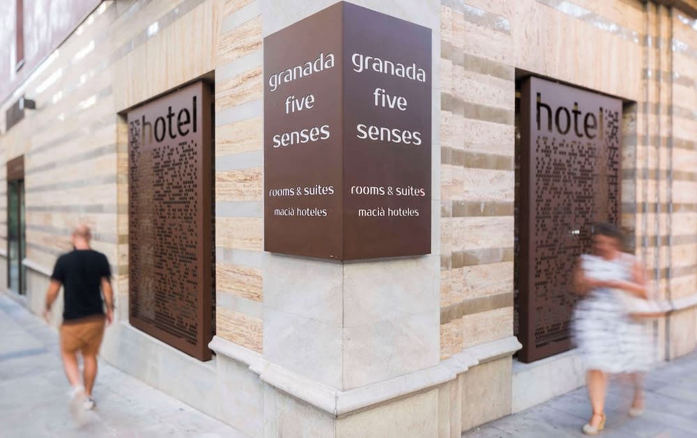 Hotel Maciá Granada Five Senses Rooms & Suites 1