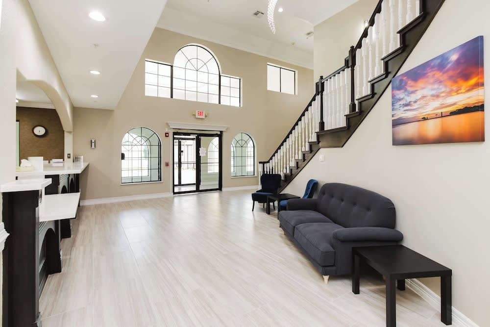 SureStay Studio by Best Western Conroe Downtown 3