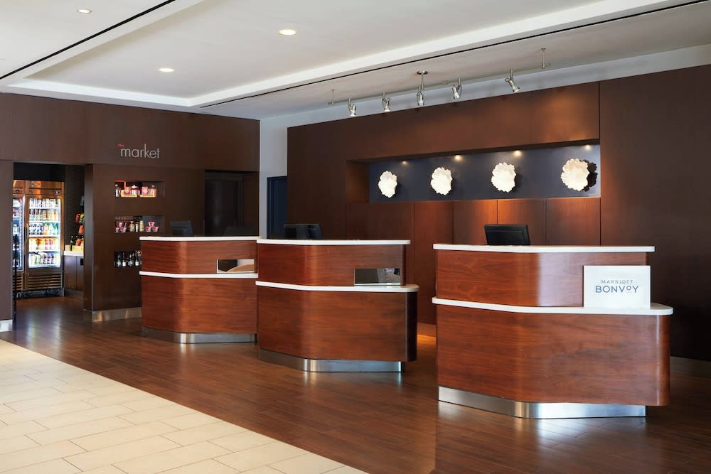 Courtyard by Marriott Los Angeles LAX / Century Boulevard 1