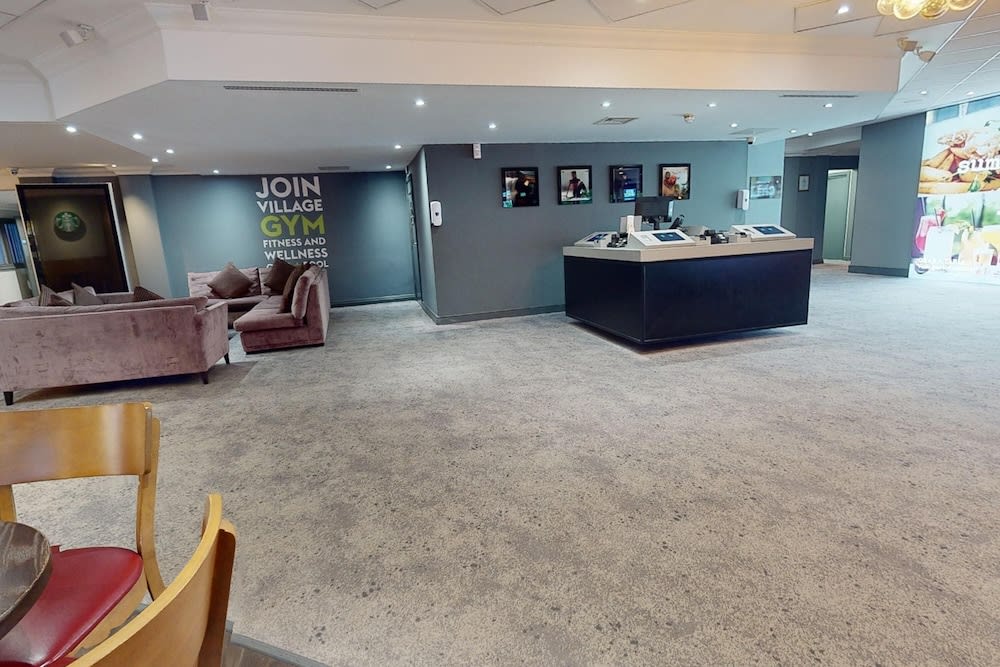 Village Hotel Cardiff 2