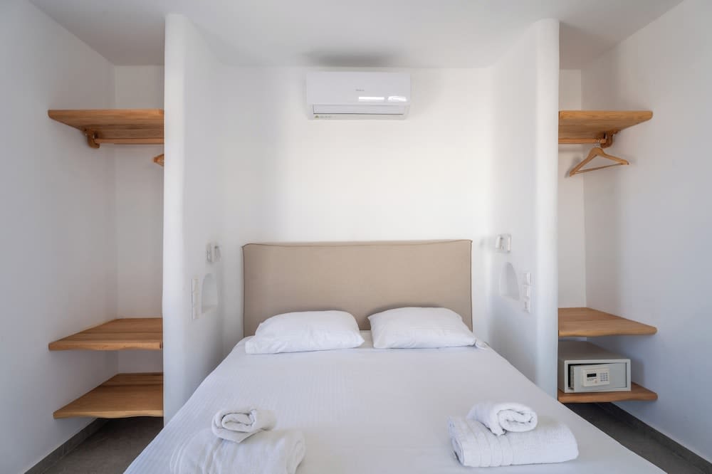 SEA SIDE APARTMENTS IN ORNOS BEACH 2