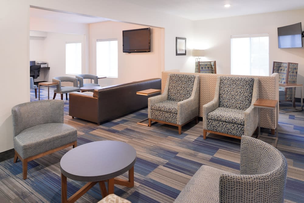 Holiday Inn Express & Suites SIOUX FALLS AT EMPIRE MALL by IHG 2