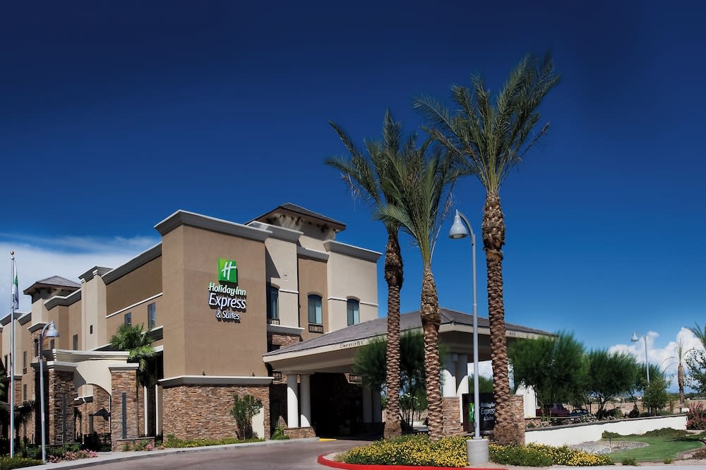 Holiday Inn Express & Suites PHOENIX - GLENDALE SPORTS DIST by IHG 1